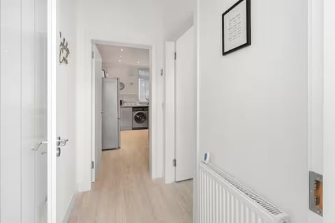 Hallway through to the kitchen